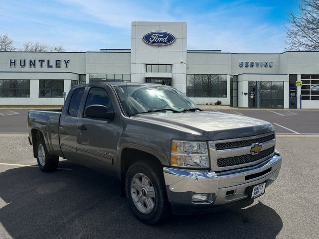 2013 Chevrolet Silverado 1500 LT photo 3