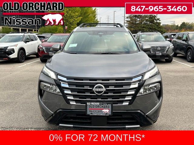 2026 Nissan Rogue Platinum photo 2