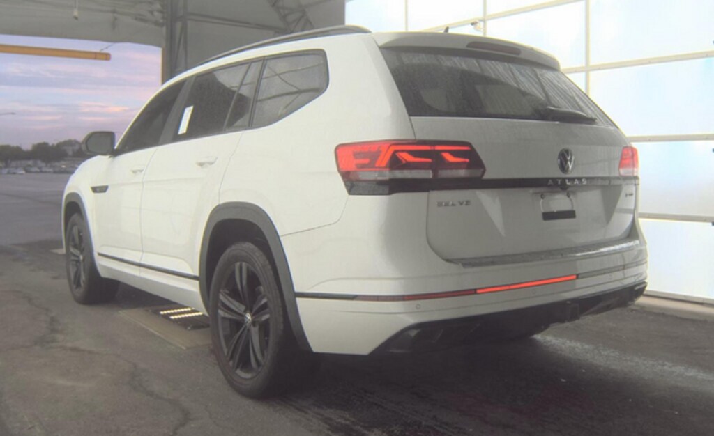 Used 2022 Volkswagen Atlas 3.6L V6 SEL R-Line SUV