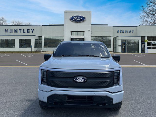2024 Ford F-150 Lightning photo 2