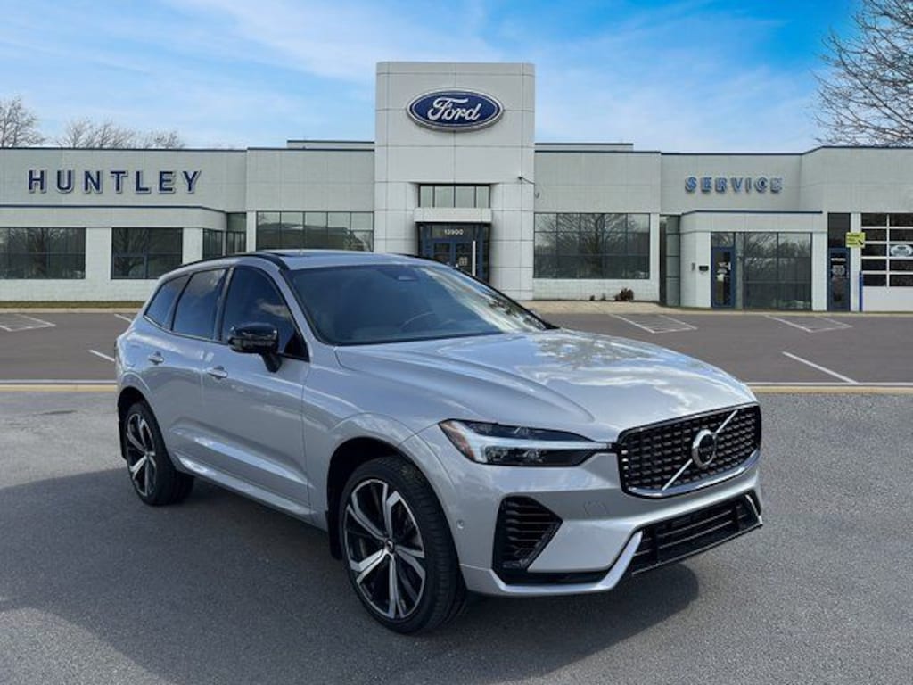 Used 2022 Volvo XC60 Recharge Plug-In Hybrid T8 R-Design SUV