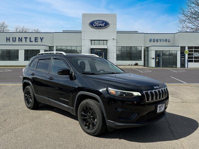 2020 Jeep Cherokee Latitude photo 3