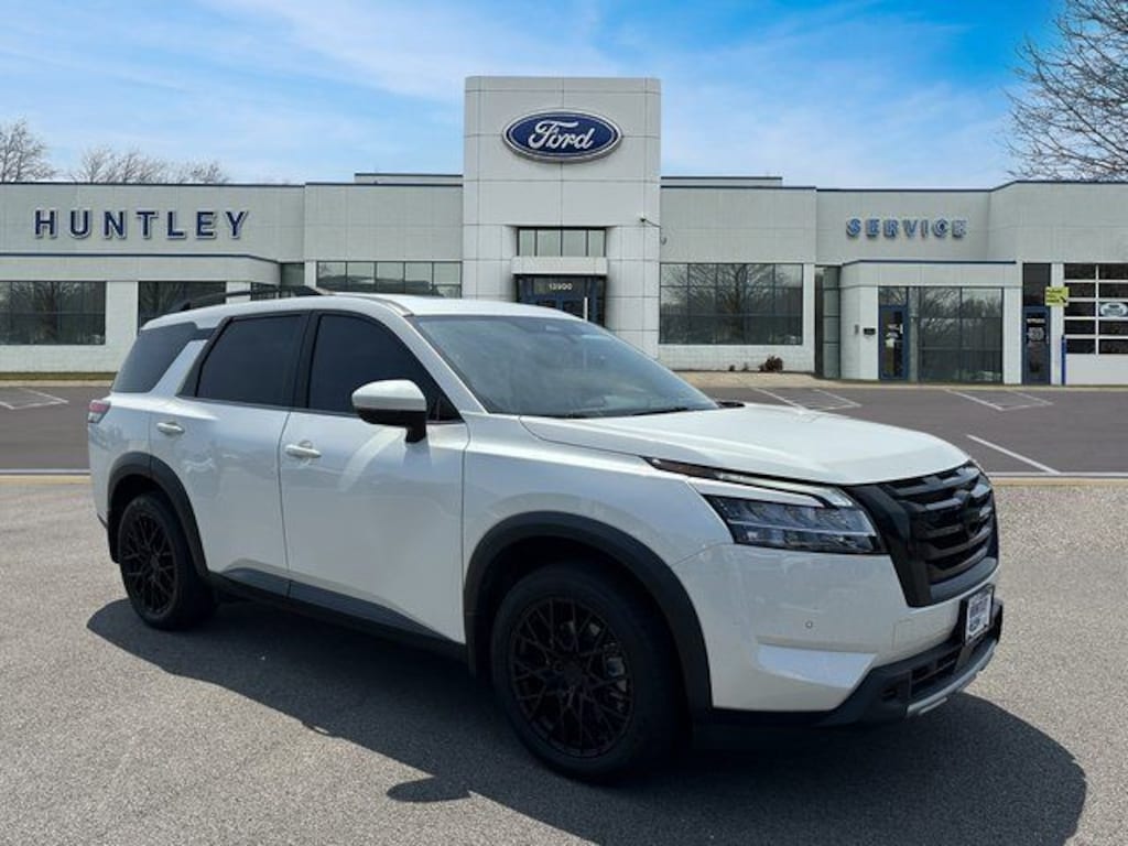 Used 2023 Nissan Pathfinder Platinum SUV