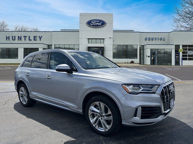 2022 Audi Q7 55 Premium Plus photo 2
