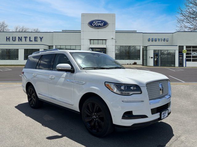 2022 Lincoln Navigator Reserve photo 3