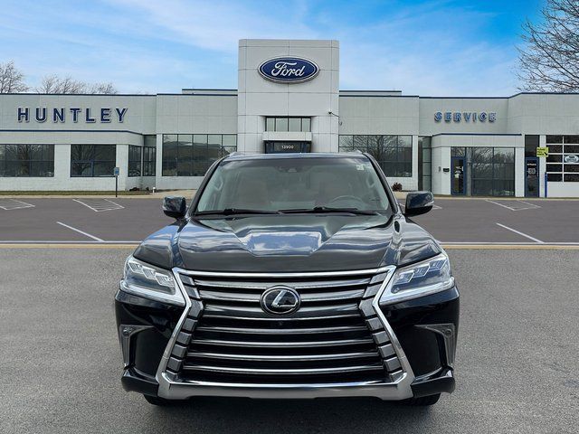 2021 Lexus LX 570 photo 2