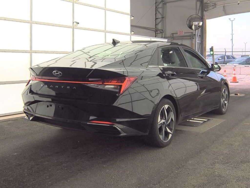 Used 2022 Hyundai Elantra SEL Sedan