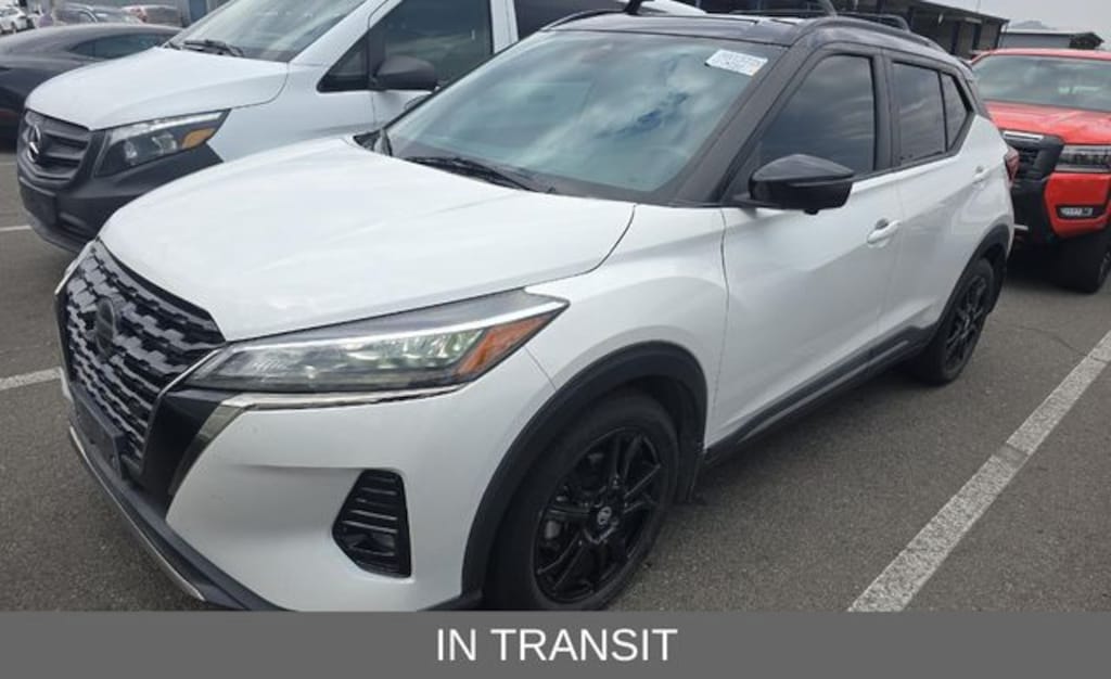 Used 2021 Nissan Kicks SR SUV