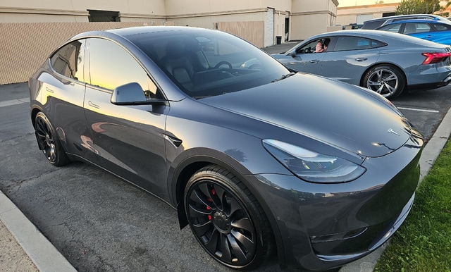 Used 2023 Tesla Model Y Performance with VIN 7SAYGDEFXPF583887 for sale in Skokie, IL