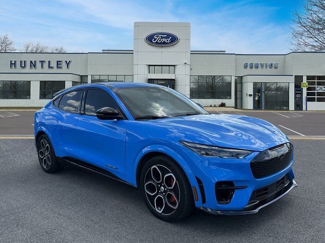 2021 Ford Mustang Mach-E GT photo 3