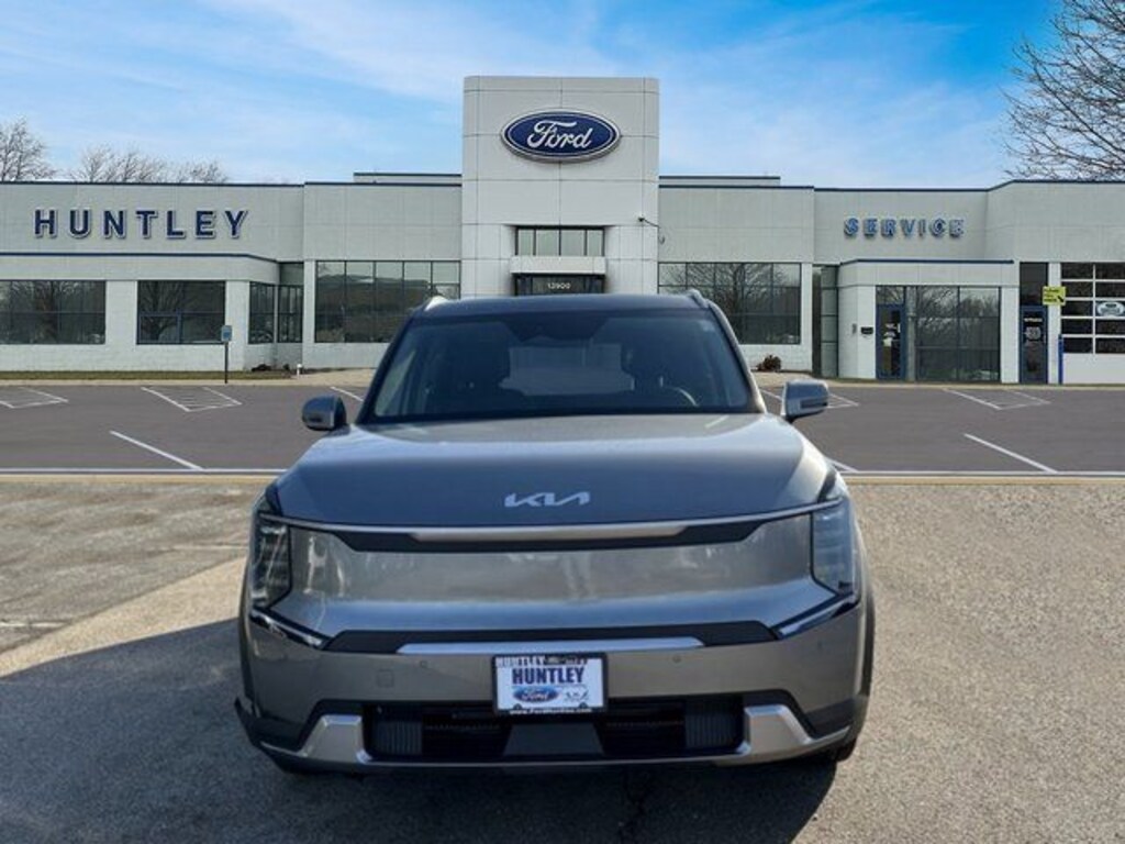 Used 2024 Kia EV9 Wind SUV