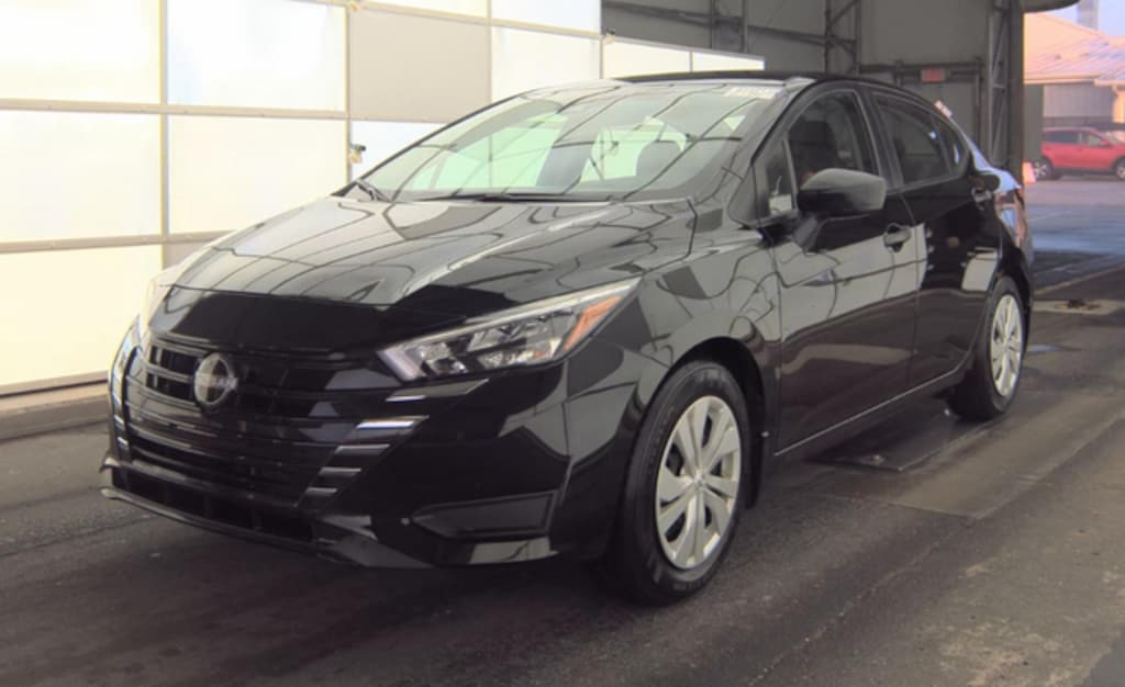 Used 2025 Nissan Versa 1.6 S Sedan