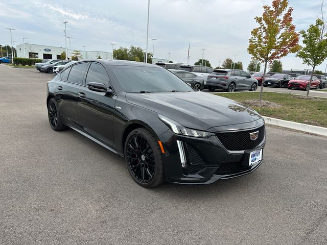 2024 Cadillac CT5 V photo 3