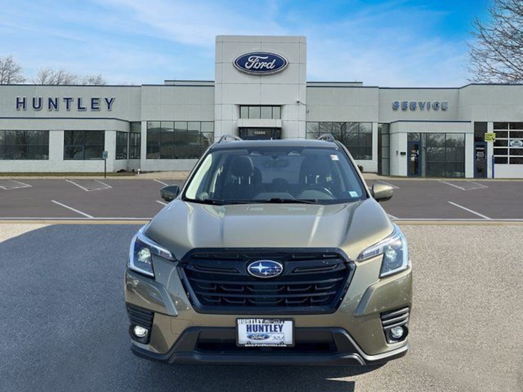 Used 2024 Subaru Forester Premium SUV