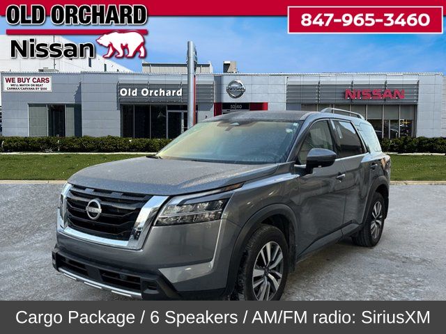2024 Nissan Pathfinder SL's photo