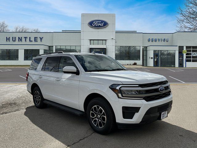 2024 Ford Expedition XLT photo 3