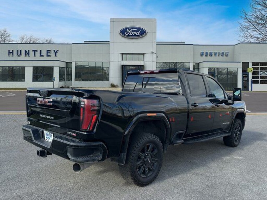 Used 2024 GMC Sierra 2500 HD AT4 Truck Crew Cab