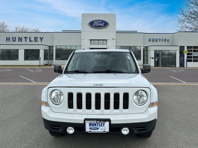 2017 Jeep Patriot Latitude photo 2