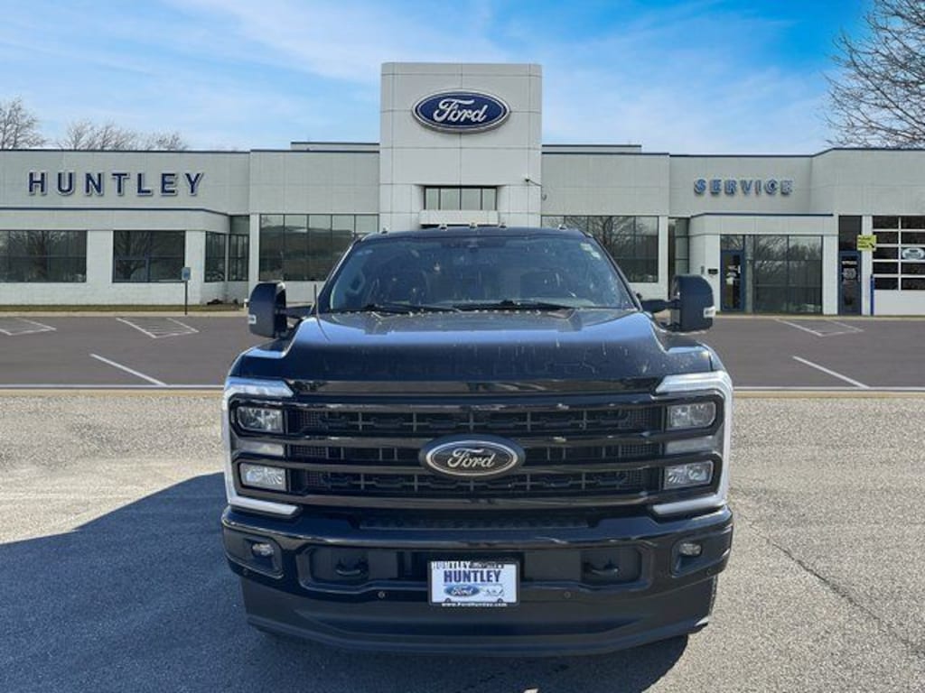 Used 2023 Ford F-250 Lariat Truck Crew Cab
