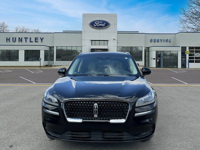 2022 Lincoln Corsair Standard photo 2