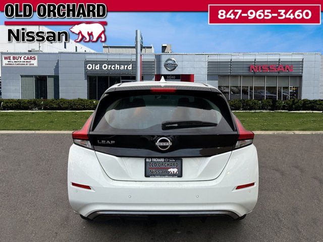 2023 Nissan Leaf S photo 3