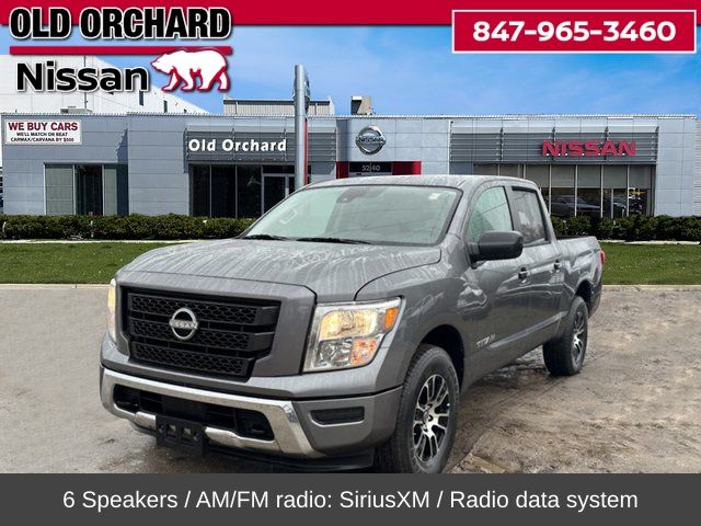 2023 Nissan Titan SV's photo