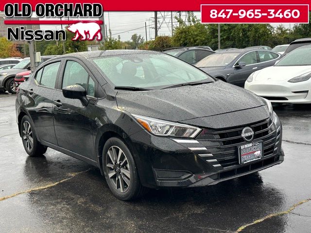 2024 Nissan Versa 1.6 S photo 2