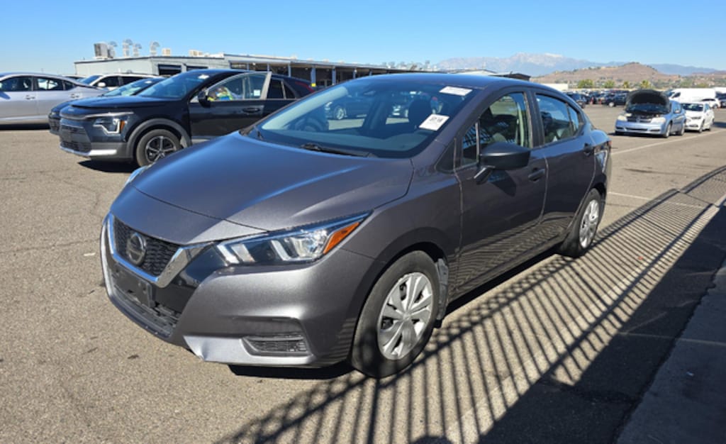 Used 2022 Nissan Versa 1.6 S Sedan