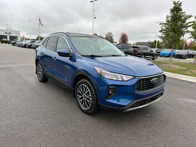 2023 Ford Escape Plug-In Hybrid Base photo 3
