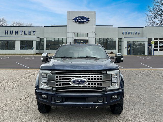 2019 Ford F-450 Platinum photo 2