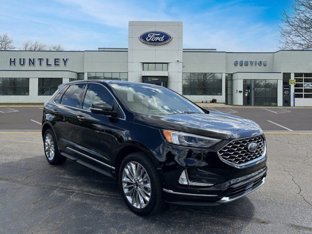 Used 2024 Ford Edge Titanium SUV