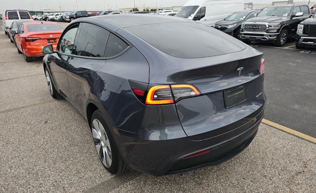 Used 2023 Tesla Model Y Long Range SUV