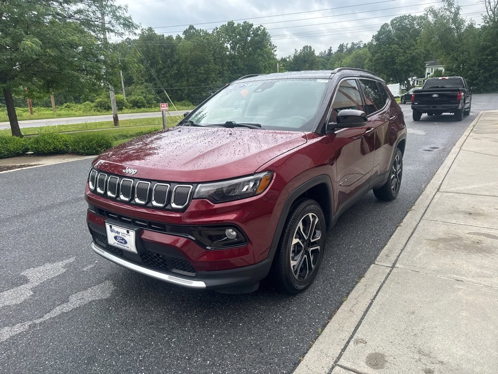 2022 Jeep Compass Limited photo 2