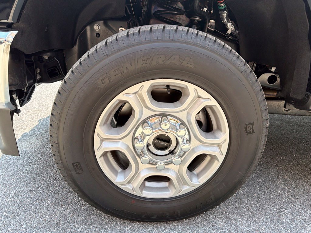 2026 Ford F-350 Super Duty XLT - Photo 10