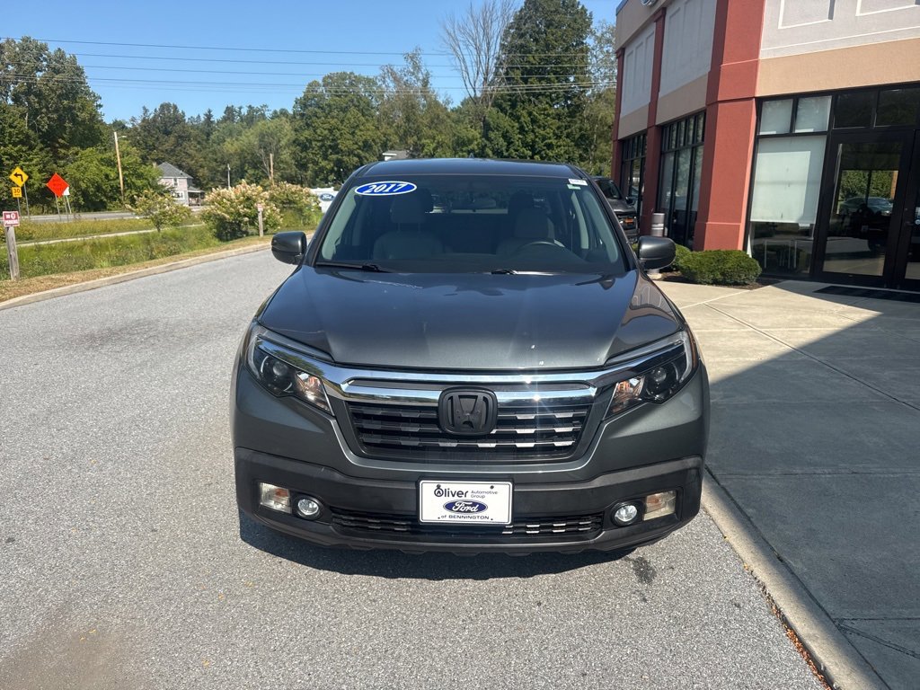2017 Honda Ridgeline RTL photo 2