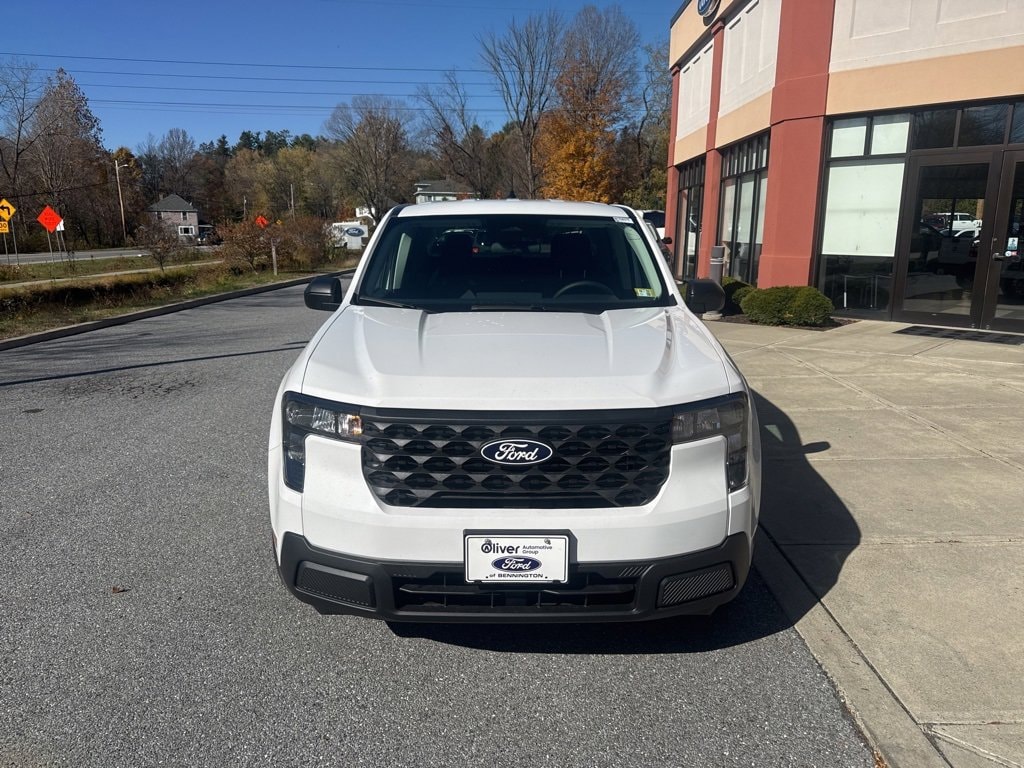 New 2025 Ford Maverick XL Truck SuperCrew
