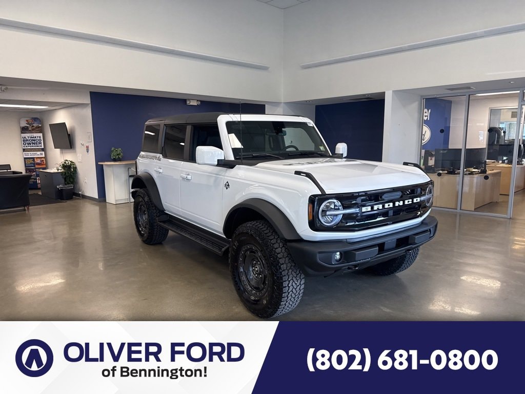 2025 Ford Bronco 4-Door Outer Banks's photo