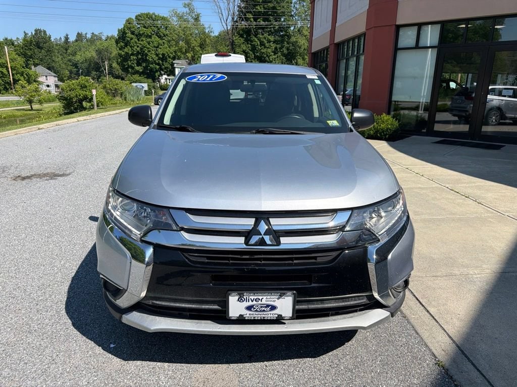 Used 2017 Mitsubishi Outlander ES CUV