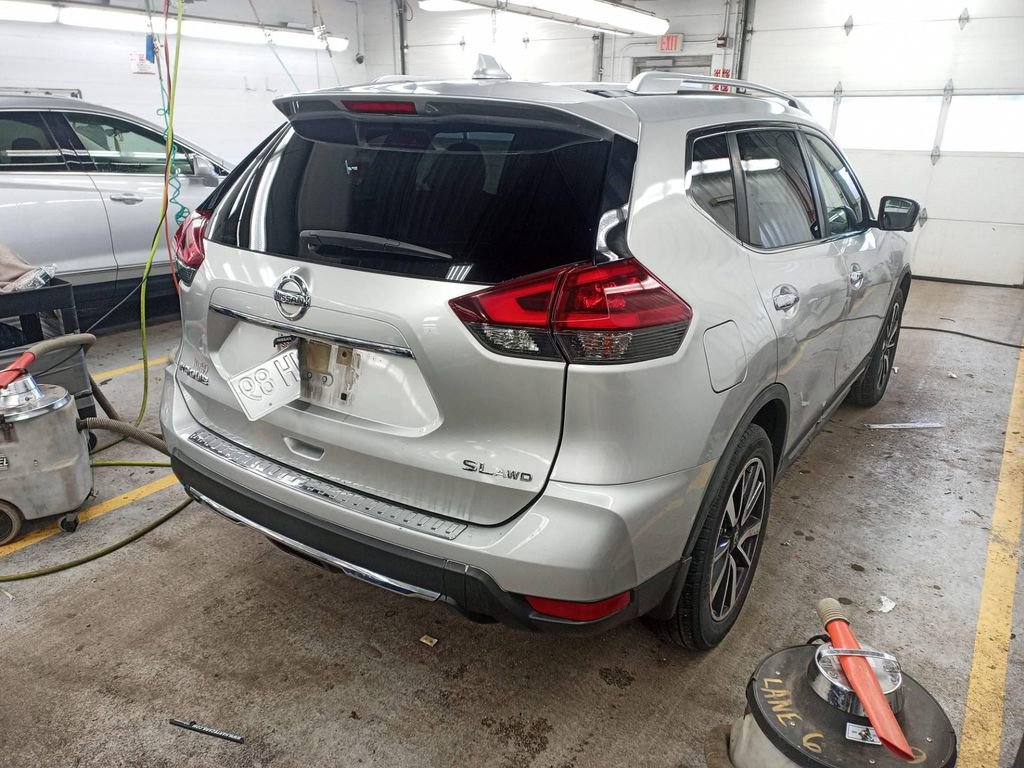 Used 2018 Nissan Rogue SL with VIN JN8AT2MV1JW340127 for sale in Bennington, VT