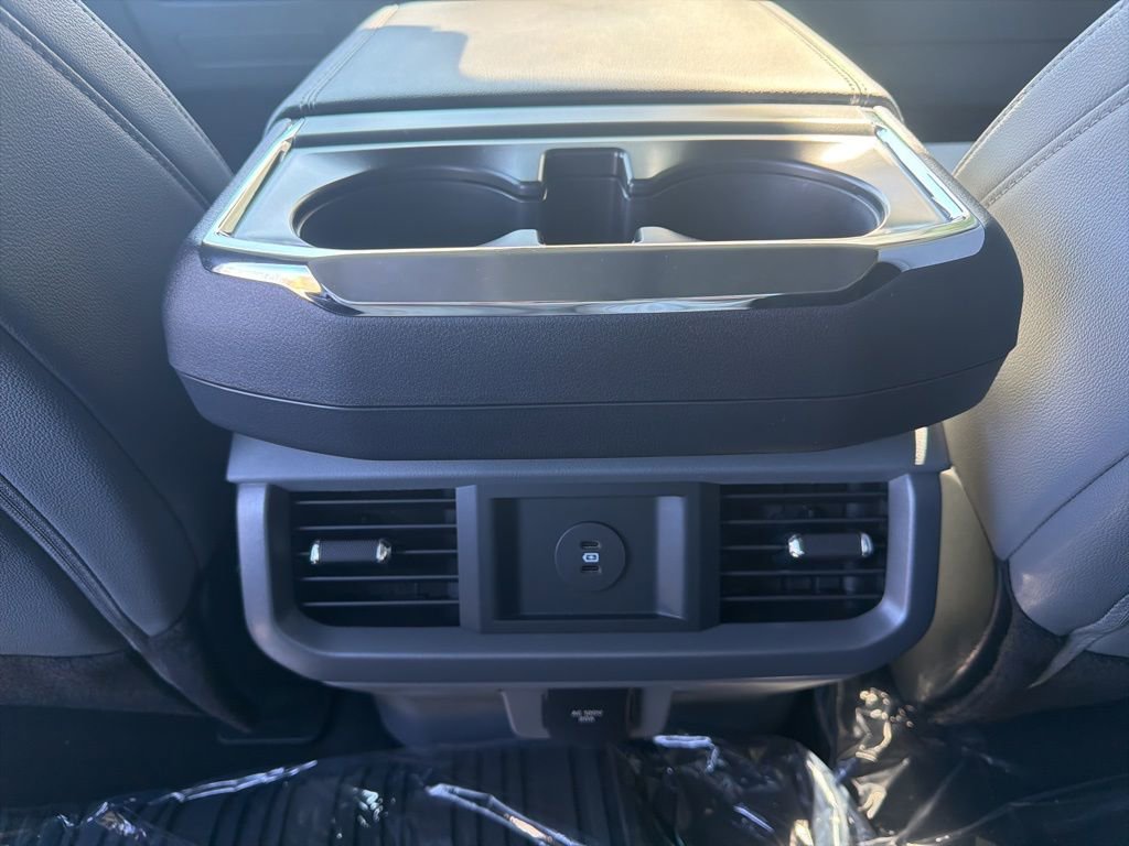 2025 Ford F-150 Lightning Flash - Photo 44