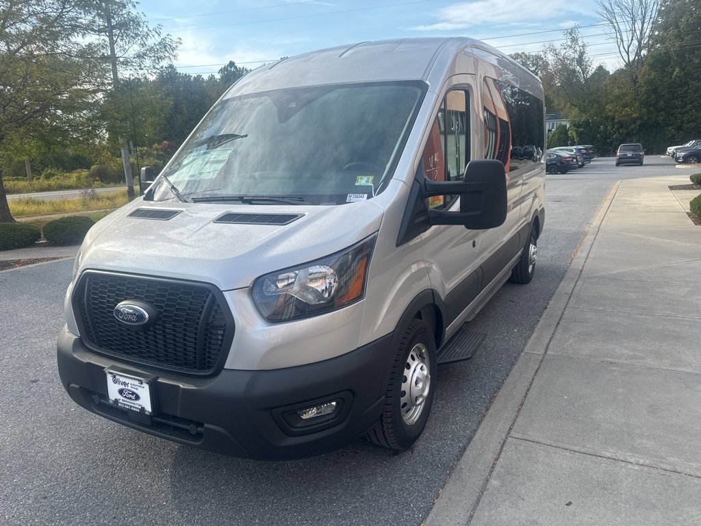 2025 Ford Transit photo 3