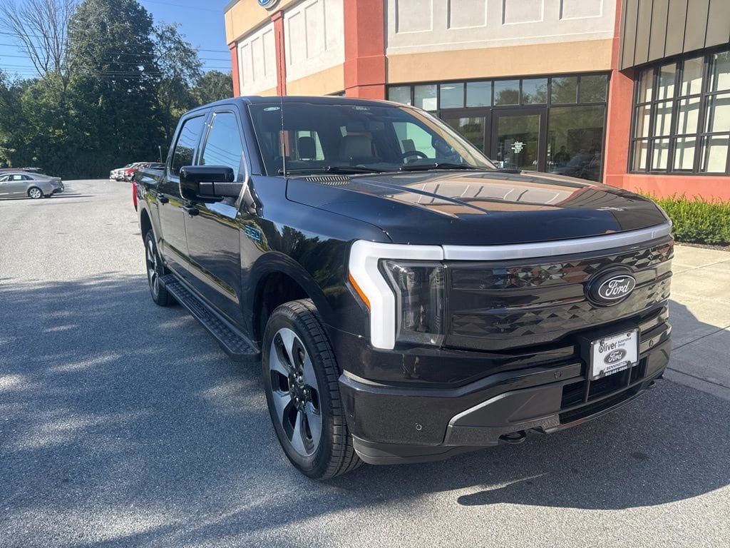 2025 Ford F-150 Lightning Platinum - Photo 9