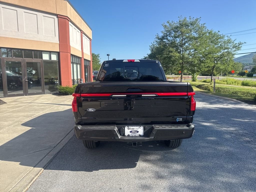 2025 Ford F-150 Lightning Platinum - Photo 6