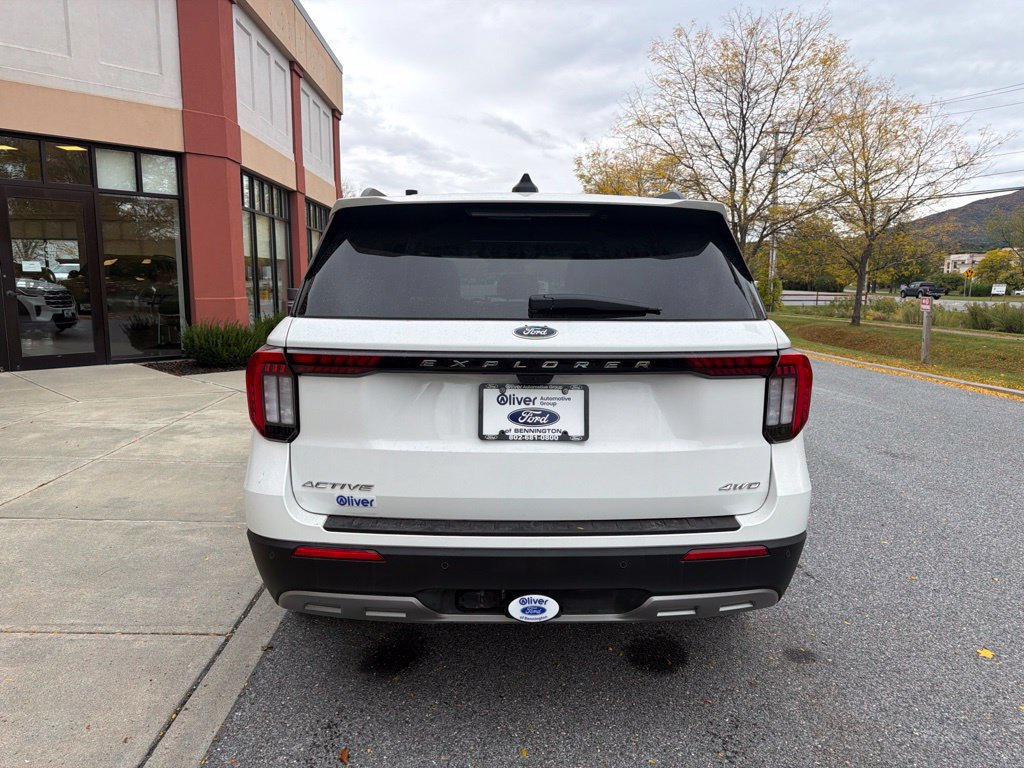 2026 Ford Explorer Active - Photo 6