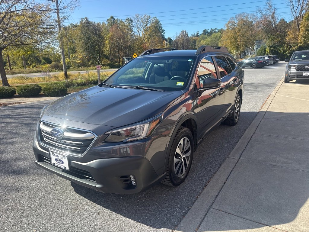 2020 Subaru Outback Premium photo 3