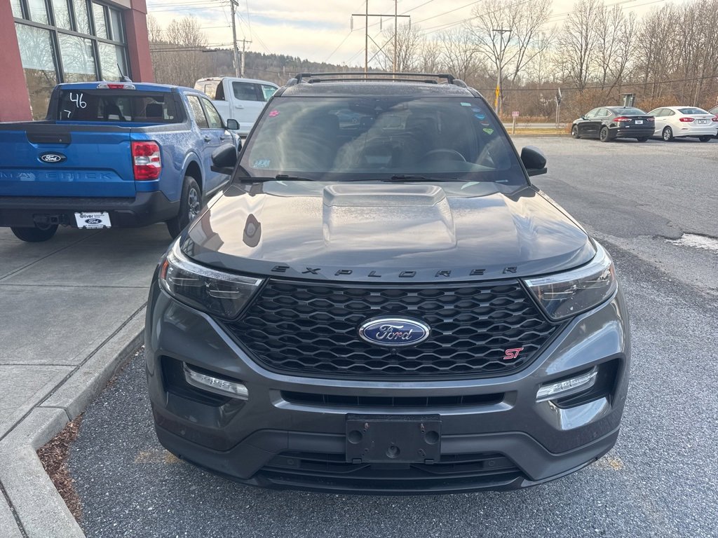 2020 Ford Explorer ST photo 2