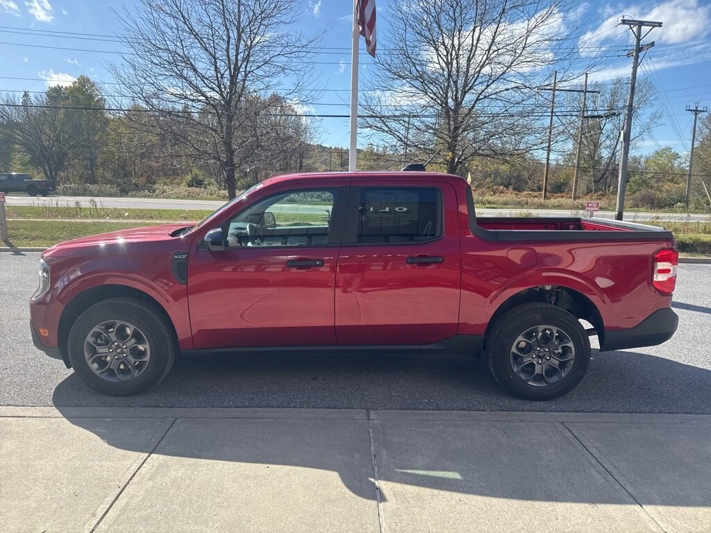 New 2025 Ford Maverick XLT Truck SuperCrew