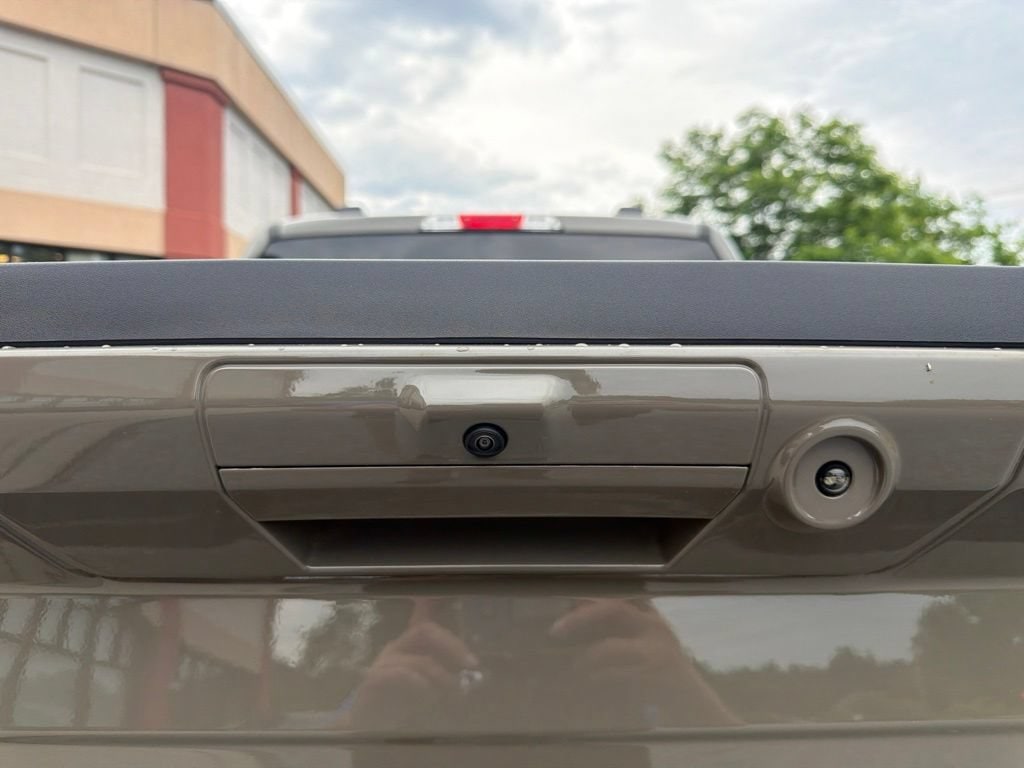 2025 Ford F-150 XLT - Photo 18