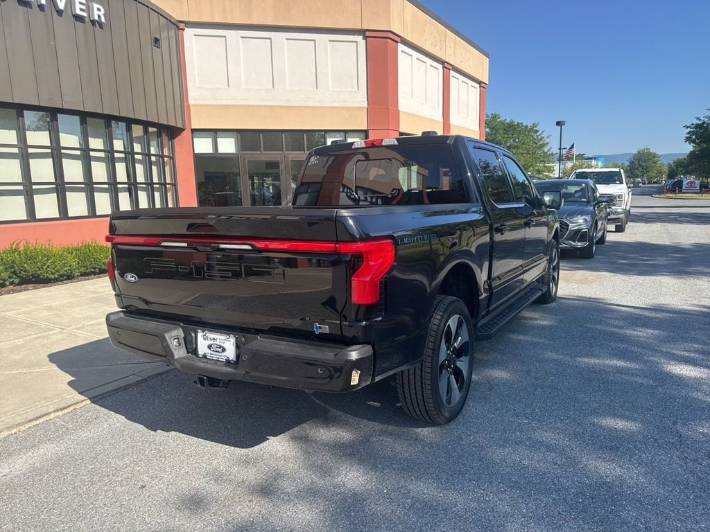 2025 Ford F-150 Lightning Platinum - Photo 7