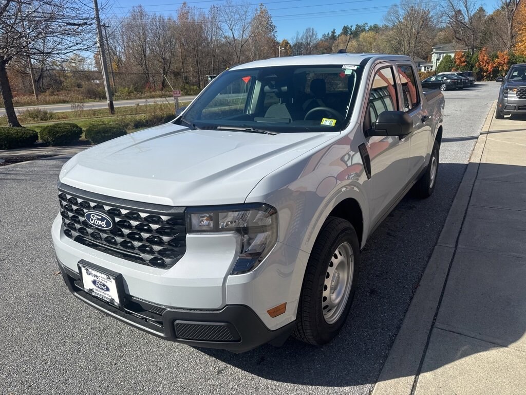 New 2025 Ford Maverick XL Truck SuperCrew